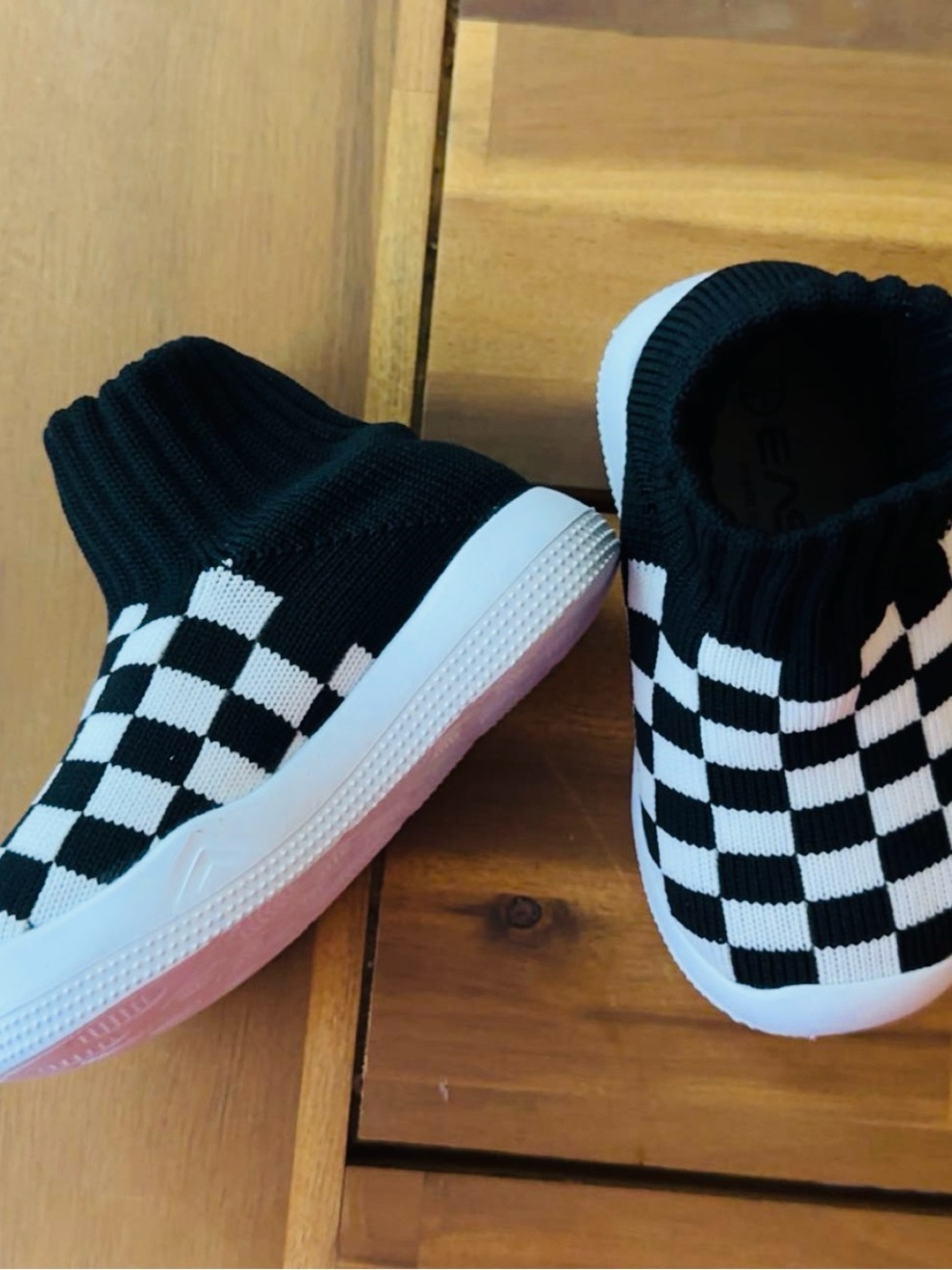Kids Black & White Check Knit Slip-On Sneakers - Sock pull-on- 5.5C NEW